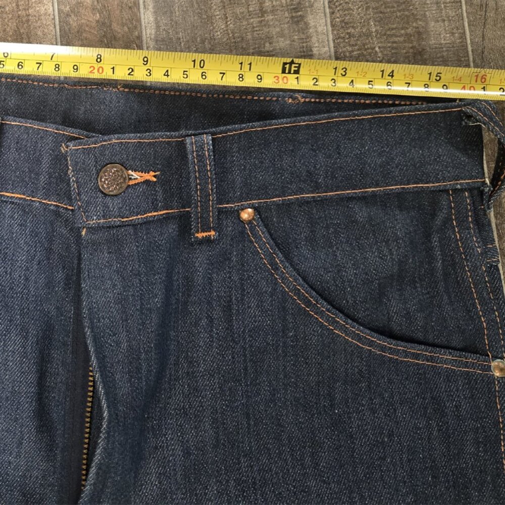 Stylish Vintage flared blue denim jeans. 31 x 36 size. Never worn. Thick Denim - Picture 10 of 10